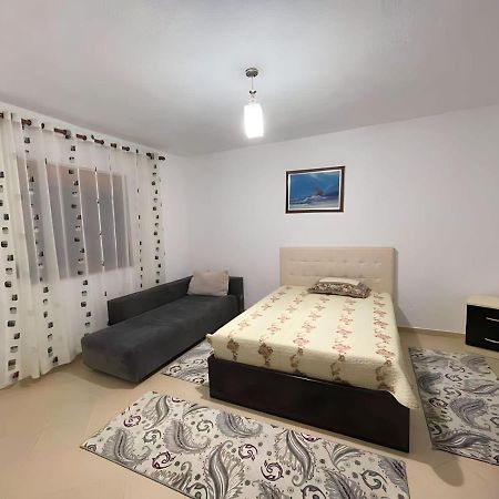 Guri Guest House Pogradec Zewnętrze zdjęcie