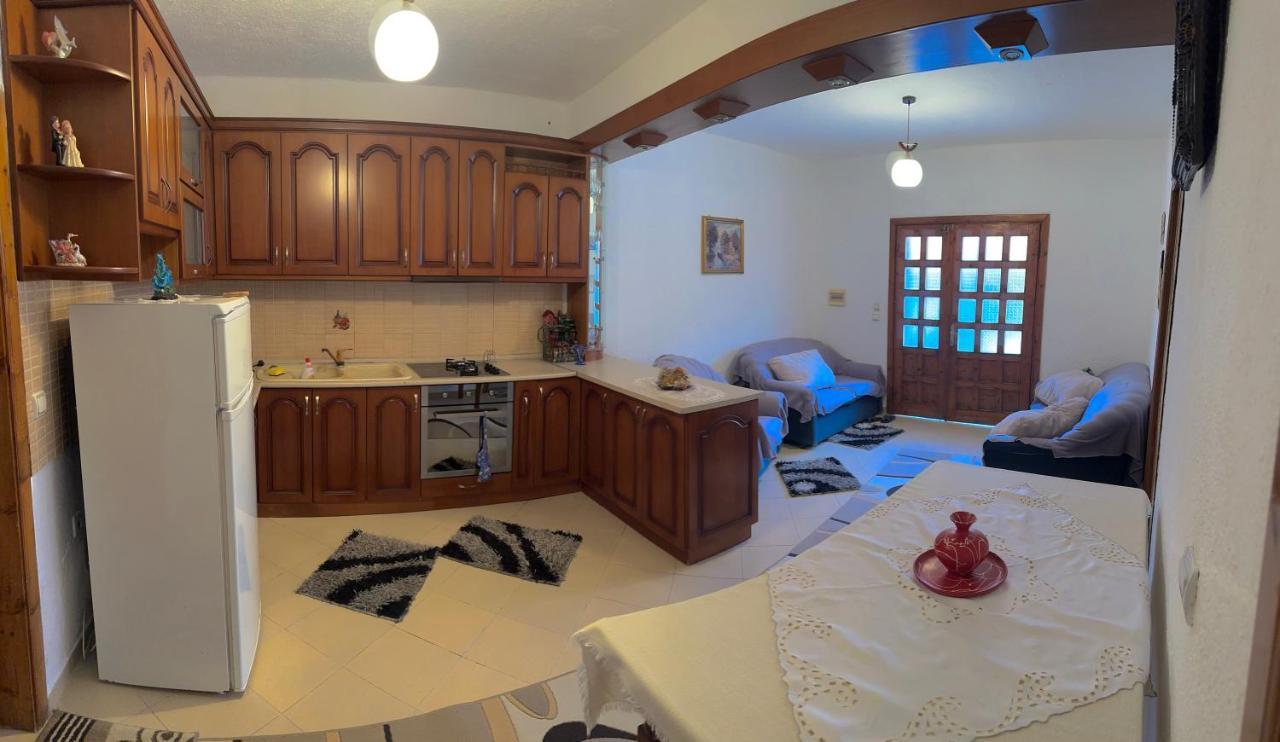 Guri Guest House Pogradec Zewnętrze zdjęcie