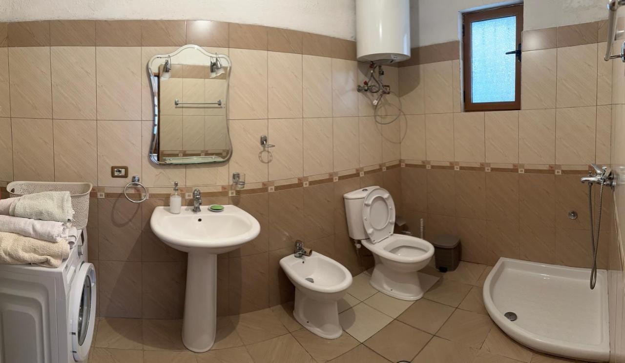 Guri Guest House Pogradec Zewnętrze zdjęcie