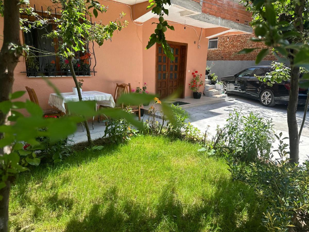 Guri Guest House Pogradec Zewnętrze zdjęcie