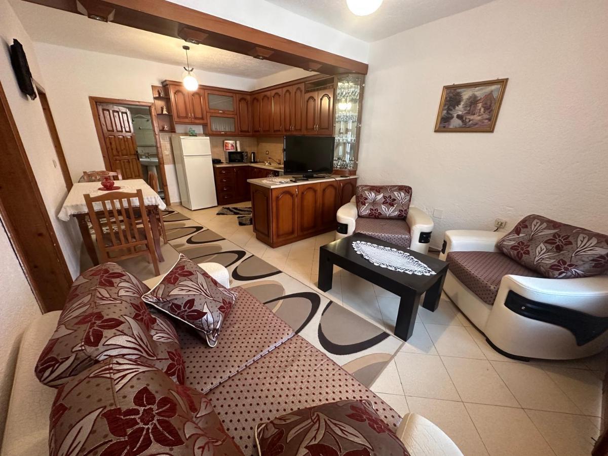 Guri Guest House Pogradec Zewnętrze zdjęcie